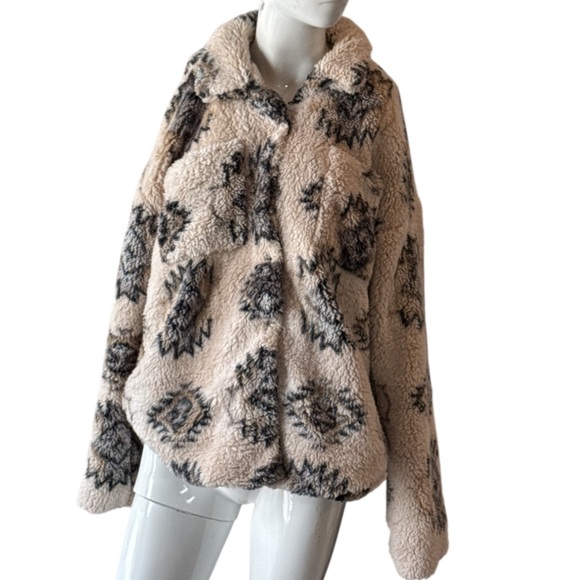 Thread & Supply Mojave Desert Aztec Ivory & Grey Sherpa Teddy Jacket Size M - Picture 3 of 15